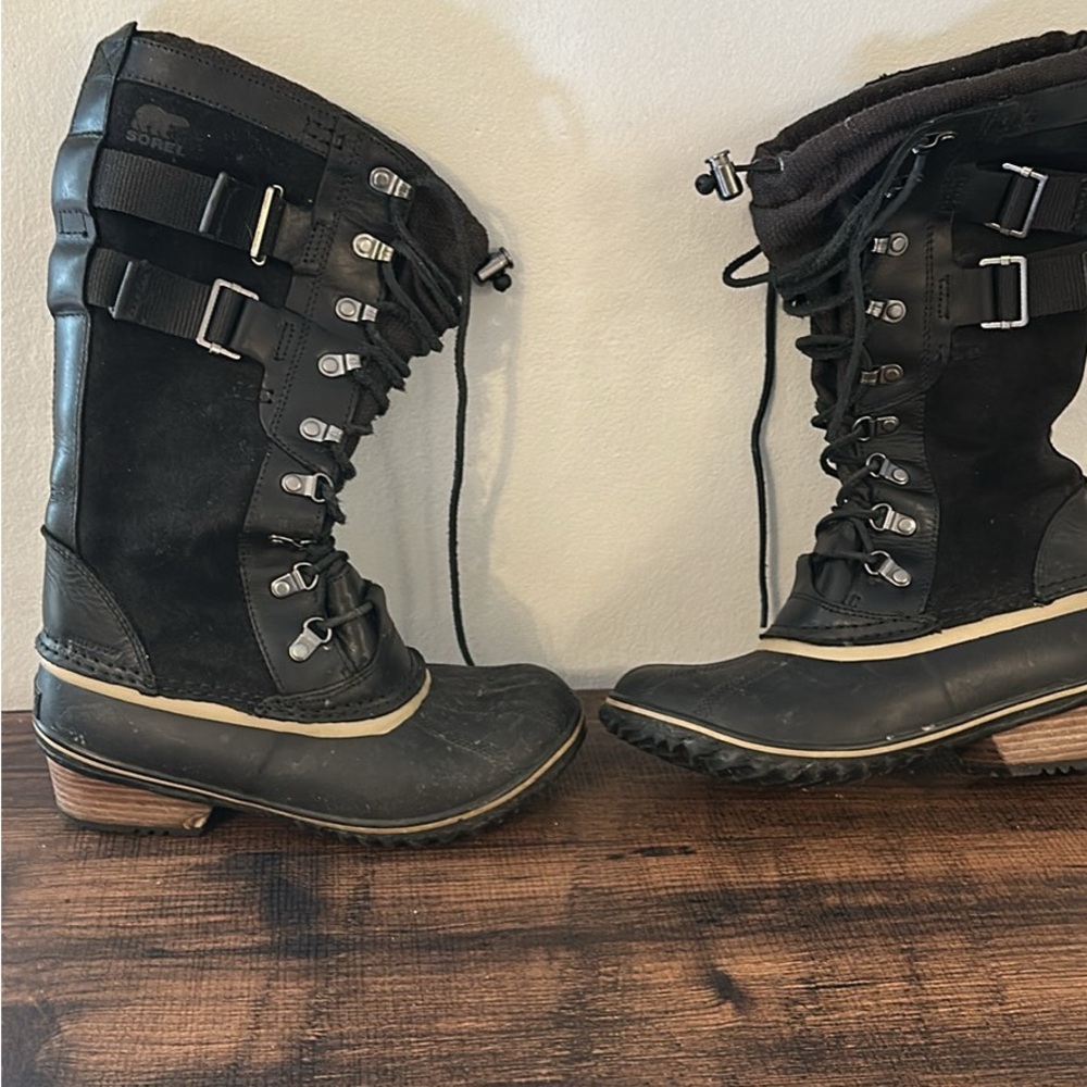 Sorel Black and Brown Women's Winter Boots 7